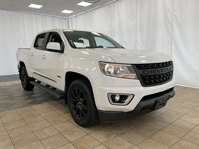 Certified Used 2020 SUMMIT WHITE Chevrolet 4WD LT image 34