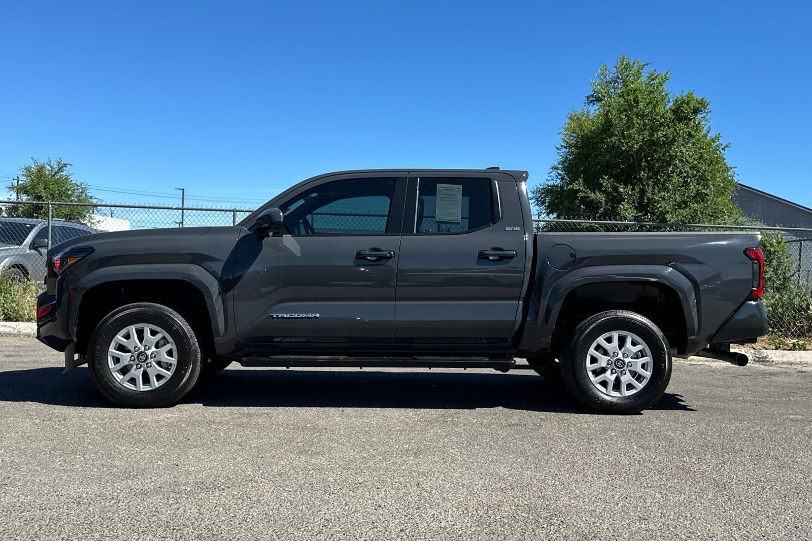 Used 2025  Toyota SR5 image 7