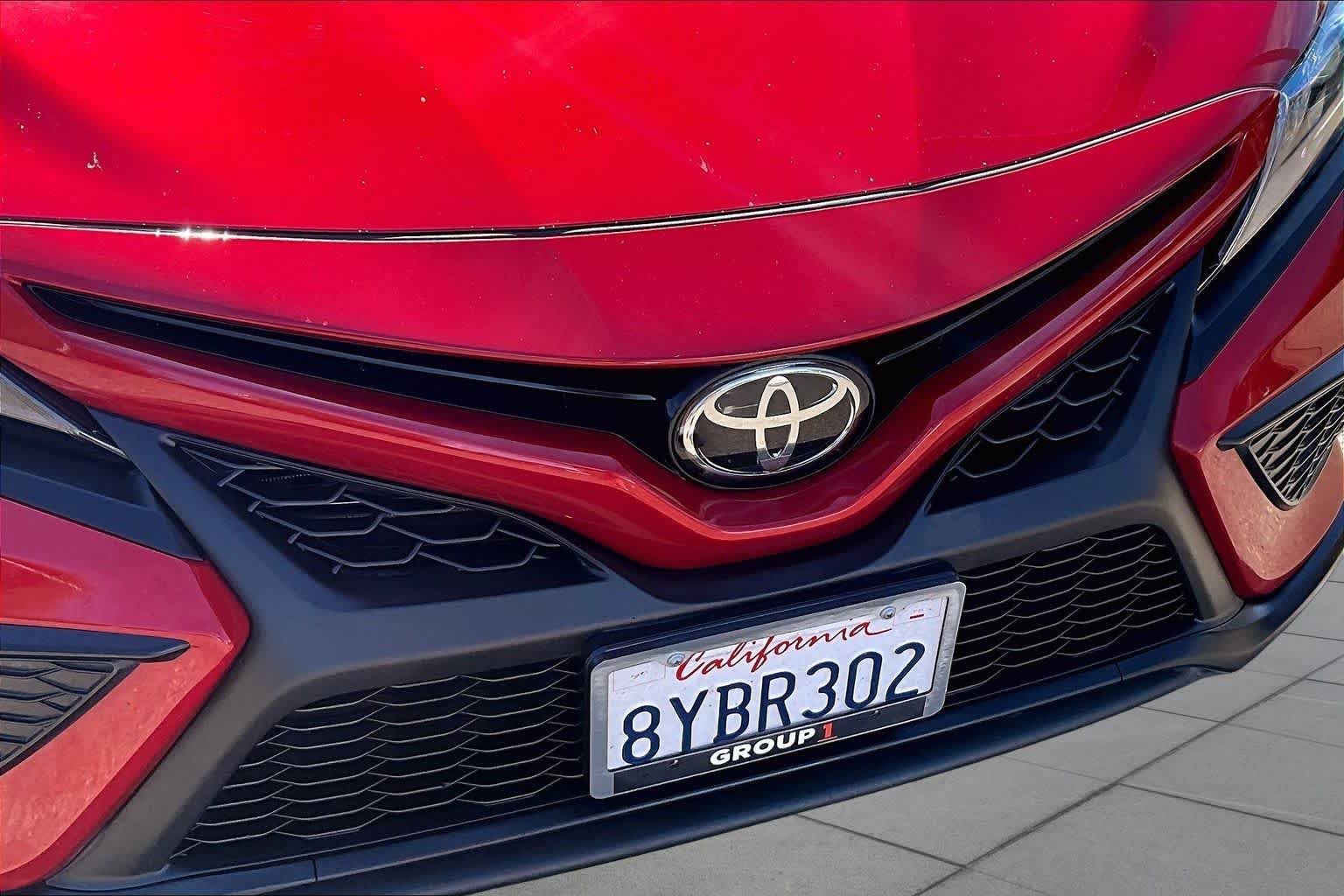 Used 2021 Supersonic Red Toyota SE image 29