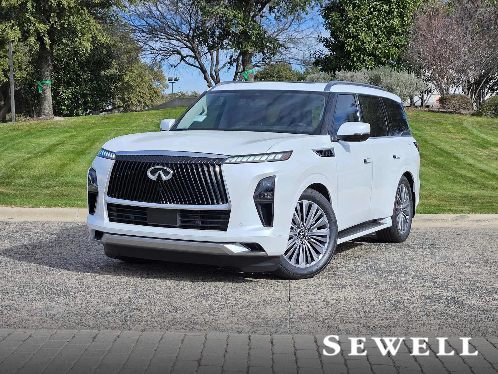 2026 INFINITI QX80 Luxe 4WD