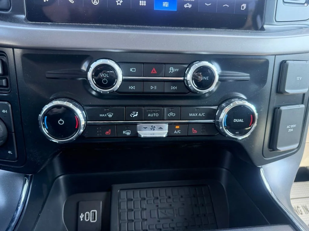 2025 Ford F-150 XLT - Photo 20
