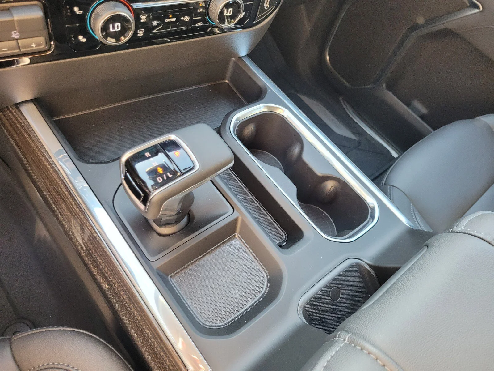 2026 Chevrolet Silverado 1500 RST - Photo 32