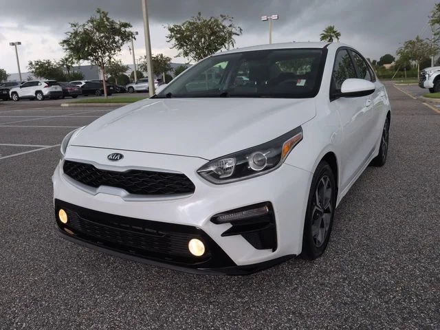 Used 2021 White Kia LXS image 8