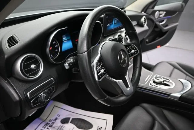 Used 2020  Mercedes-Benz C 300 image 17