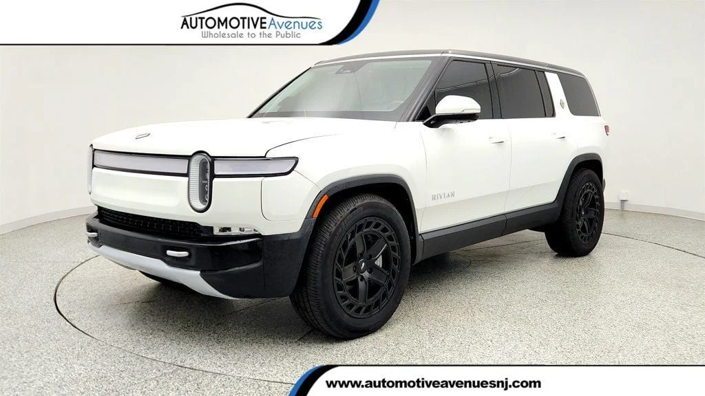 2024 Rivian R1S Adventure Dual-Motor Standard+ Pack's photo