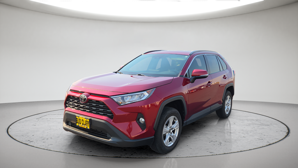 Used 2021 Red Toyota XLE image 18