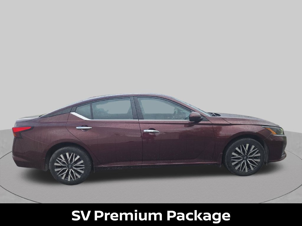 Used 2024 Red Nissan 2.5 SV image 7