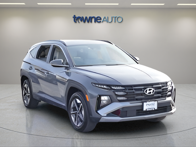 Used 2025 Gray Hyundai SEL Convenience image 7