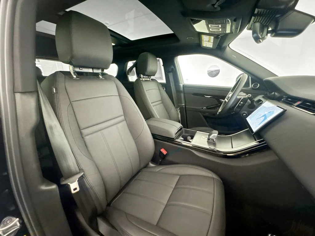 New 2026 Santorini Black Land Rover Core S image 29