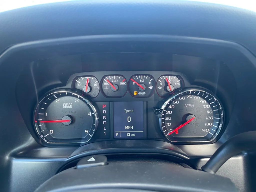 Used 2024 Summit White Chevrolet 1WT image 16