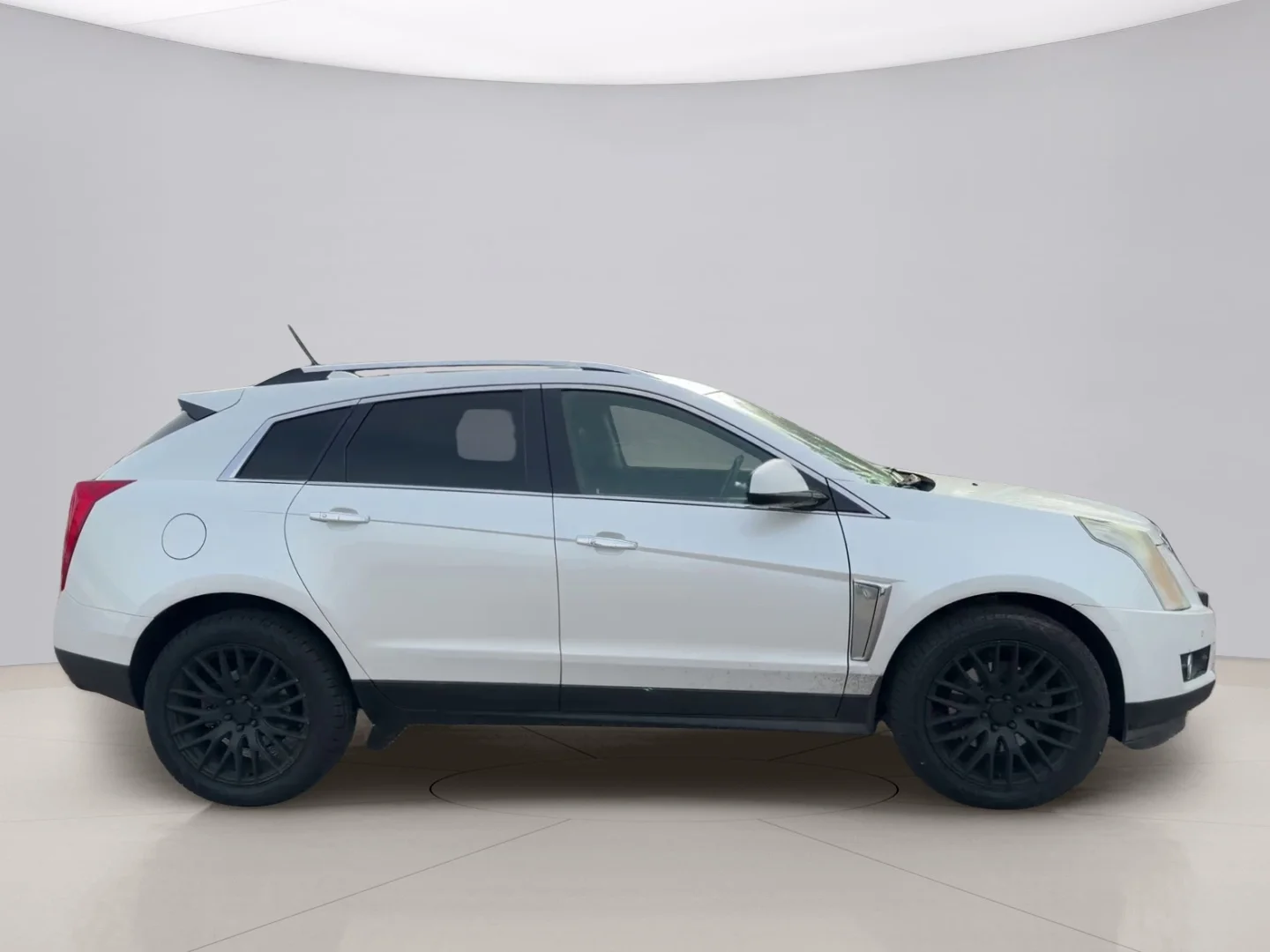 Used 2015 White Cadillac PREMIUM COLLECTION image 4