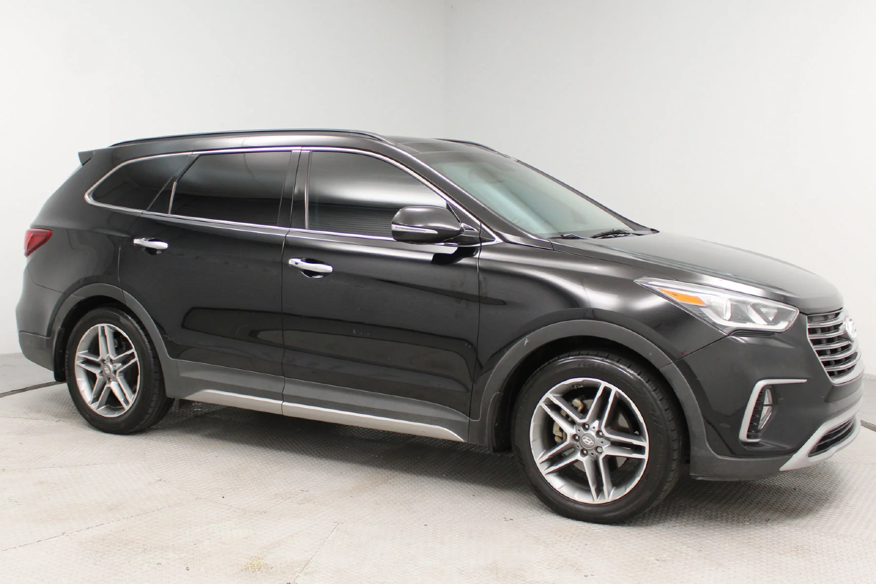 Used 2018 Becketts Black Hyundai Limited Ultimate 3.3L Auto image 30