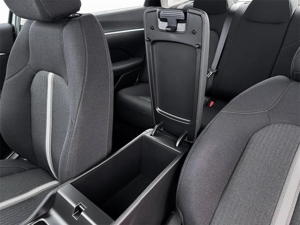 New 2026 Silver Hyundai SE image 18