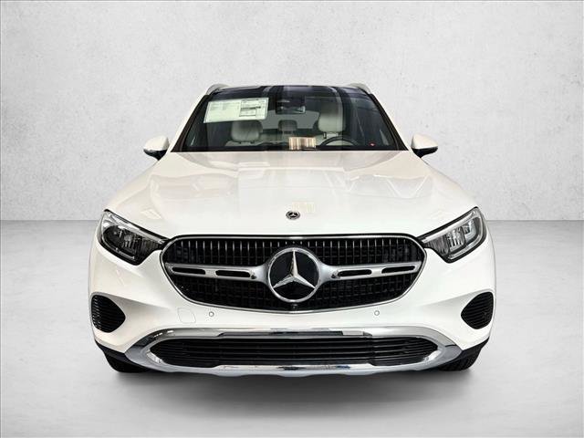 New 2026 Polar White Mercedes-Benz GLC 300 image 32