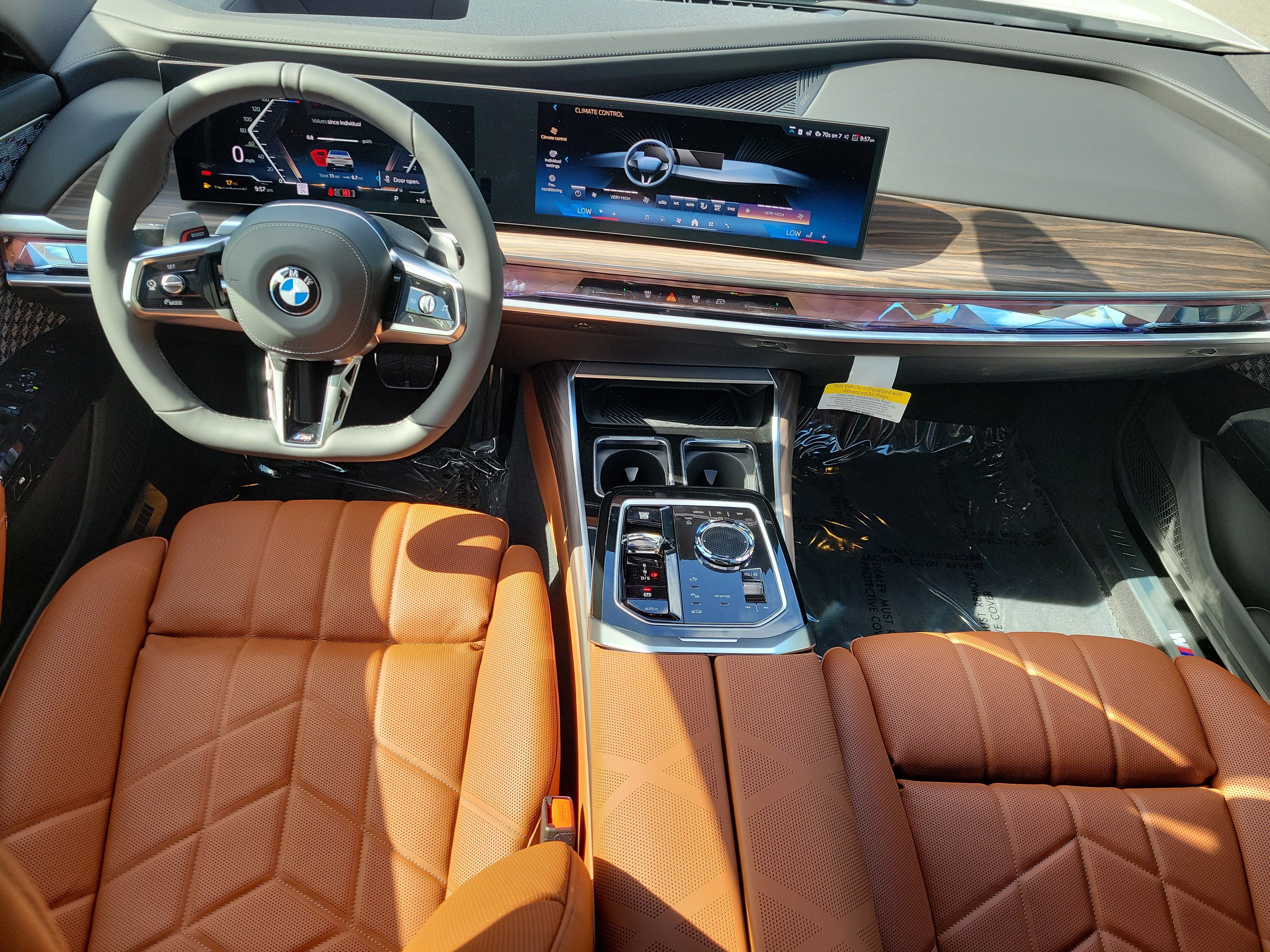 New 2026 Mineral White Metallic BMW 760i xDrive image 10