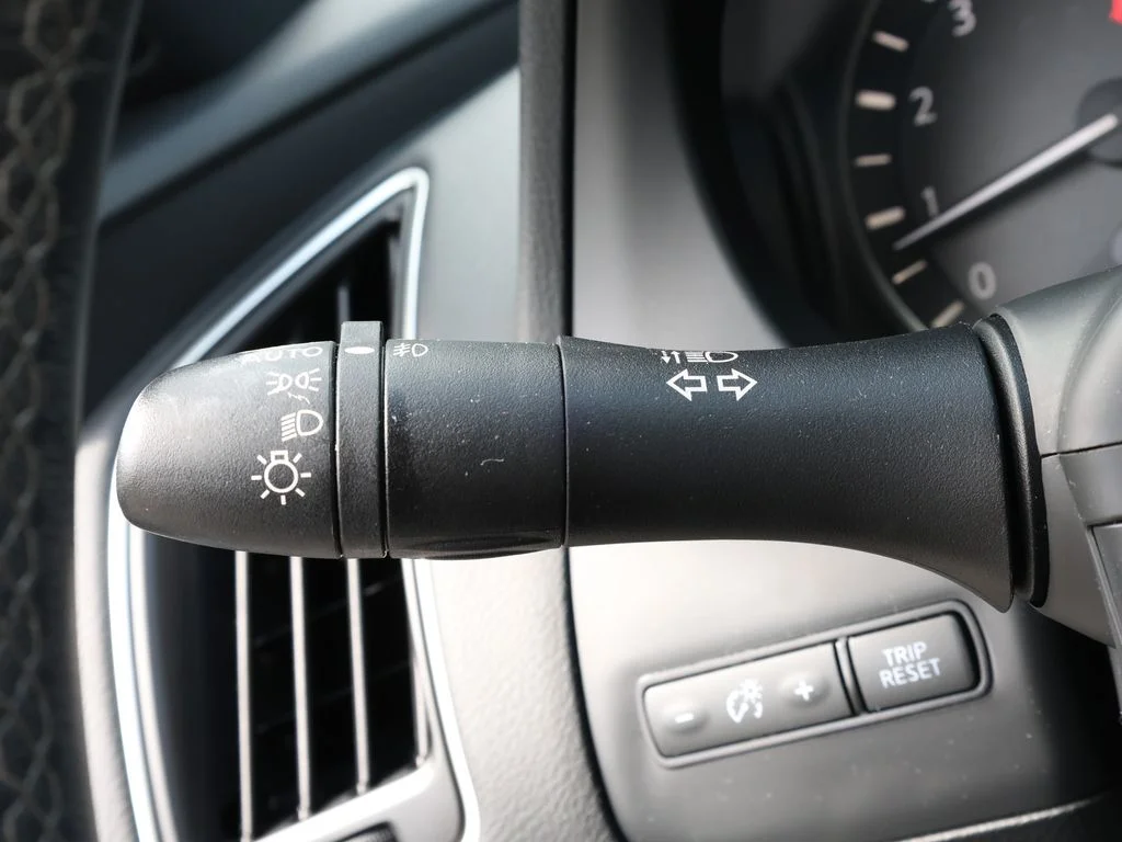 Certified Used 2023 White INFINITI SENSORY image 37