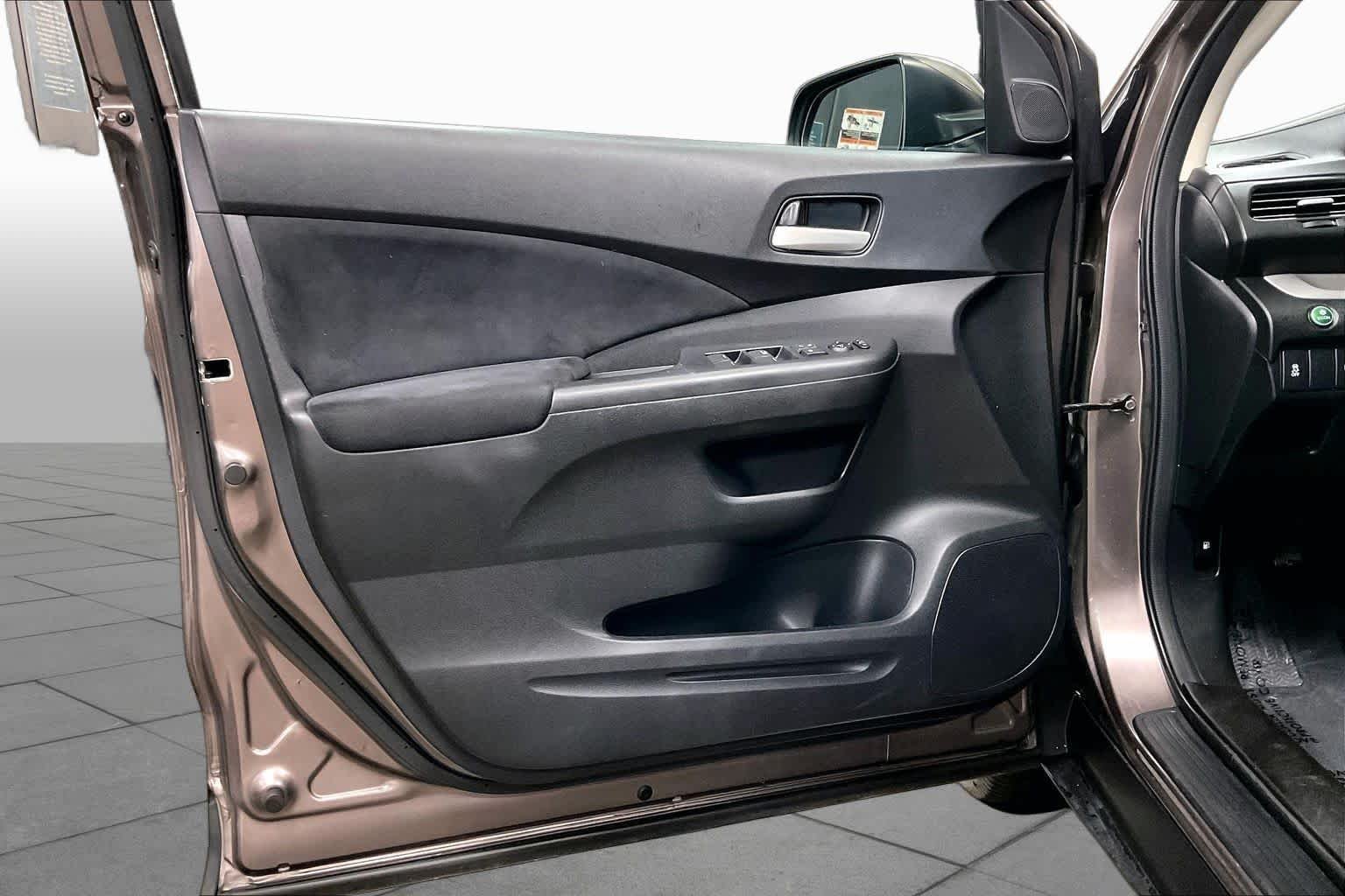 Used 2014 Urban Titanium Metallic Honda EX image 22