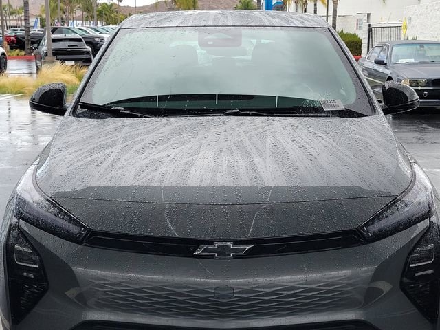 New 2027 Sterling Grey Metallic Chevrolet LT image 21