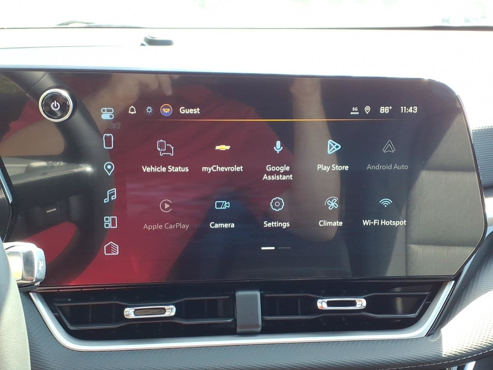 2027 Chevrolet Equinox LT - Photo 7