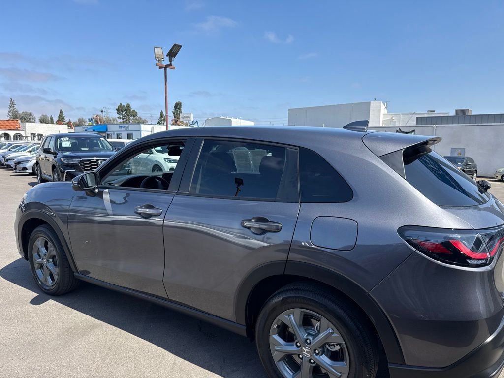 Used 2026 Gray Honda LX image 5
