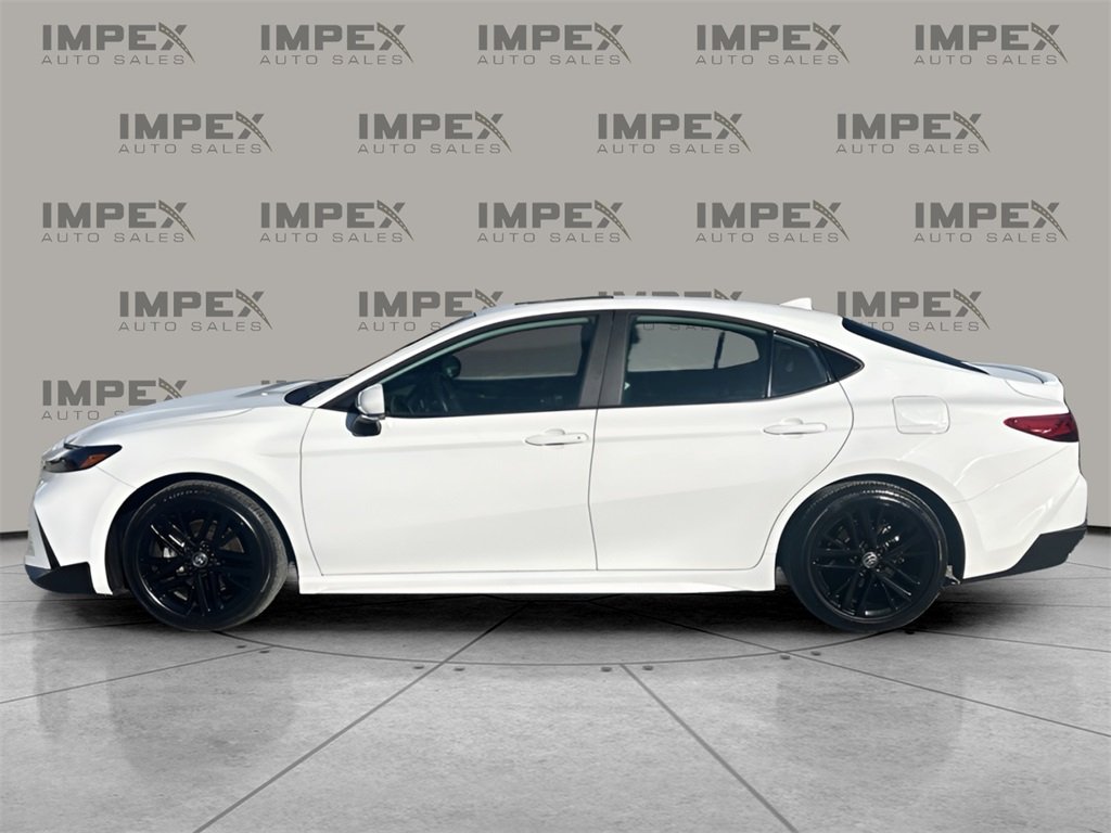 2025 Toyota Camry SE photo 2