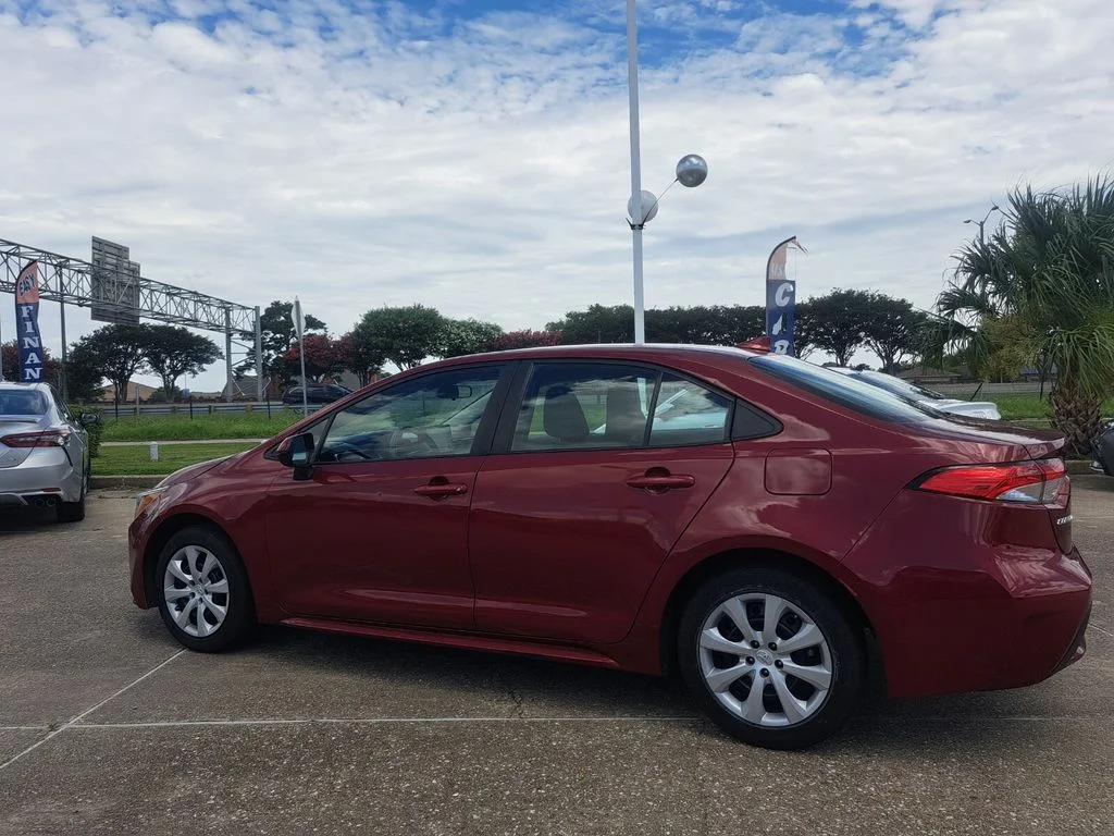 Used 2022 Red Toyota LE image 7