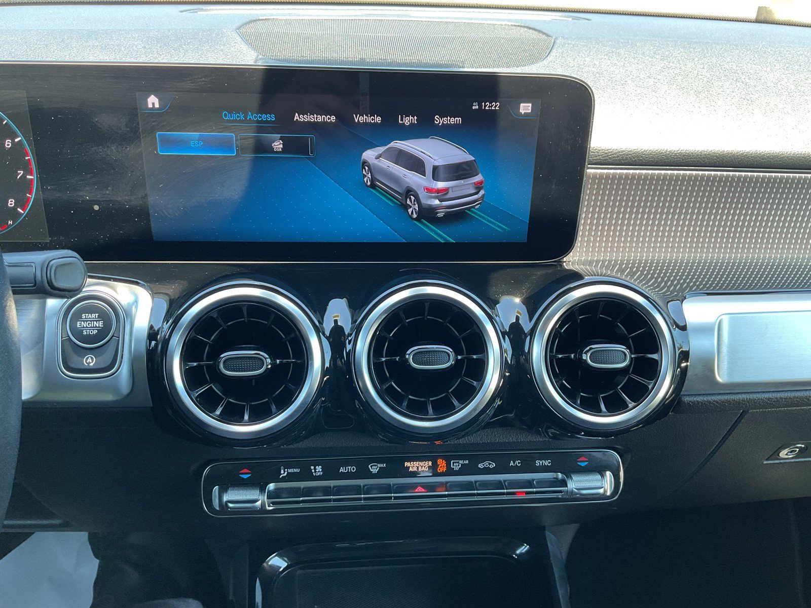 Used 2023 Black Mercedes-Benz GLB 250 image 25