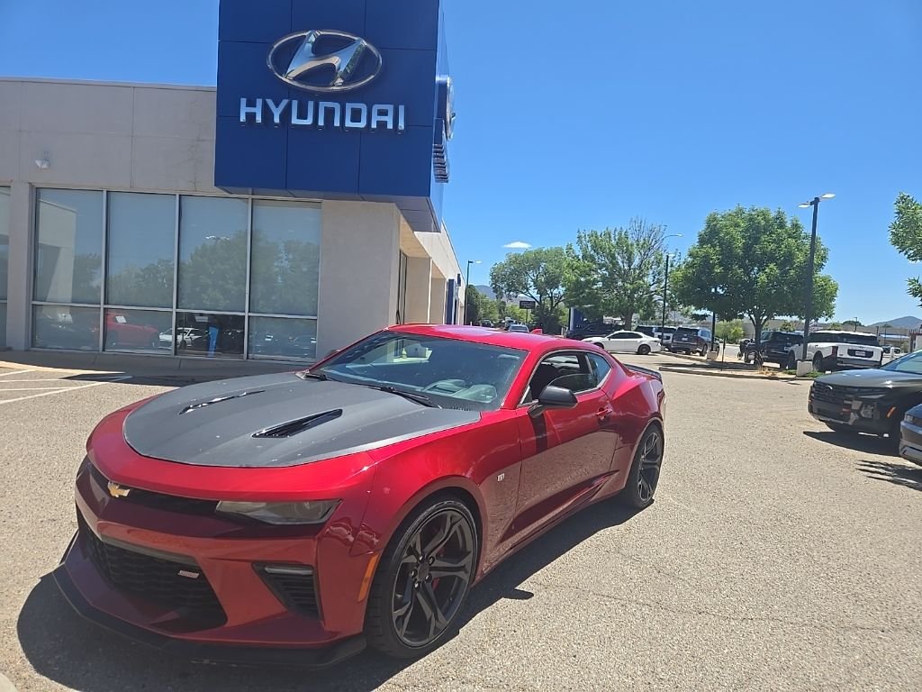 Used 2017 Red Chevrolet SS image 1