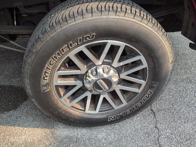 Used 2019 Red Ford Lariat image 5