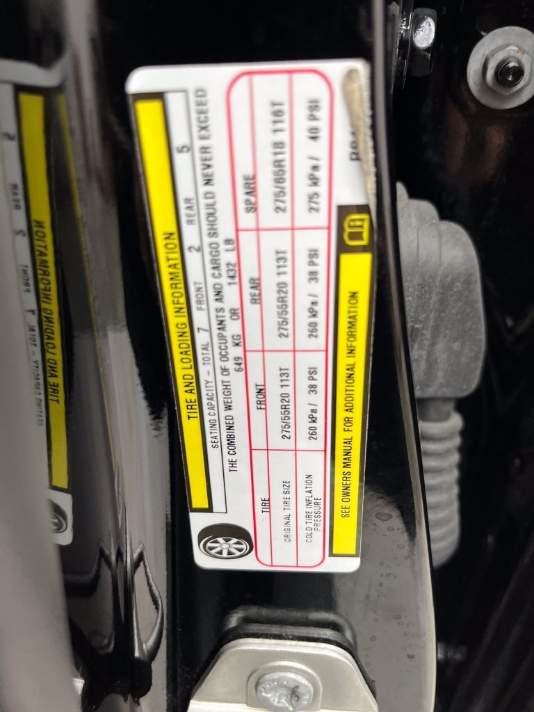 Used 2024 Black Jeep Base image 24