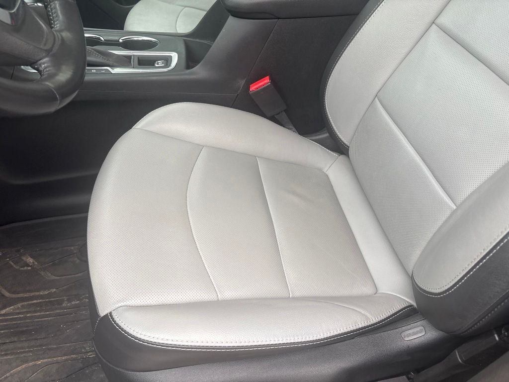 Used 2020 Midnight Blue Metallic Chevrolet Premier image 13