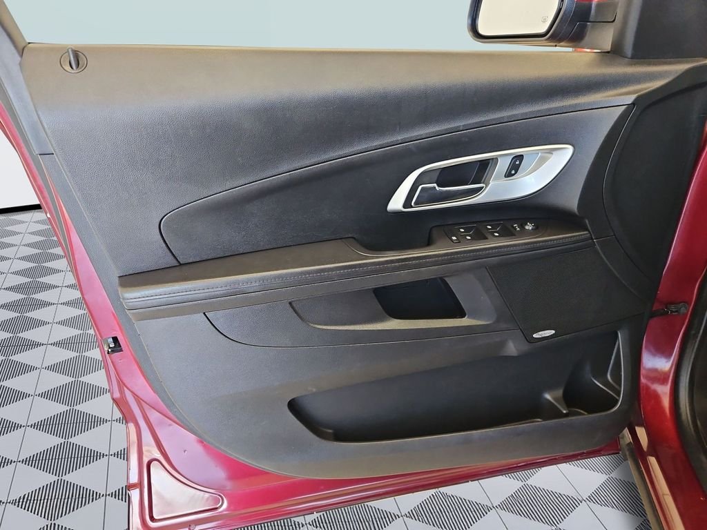 Used 2016 Siren Red Tintcoat Chevrolet LT image 10