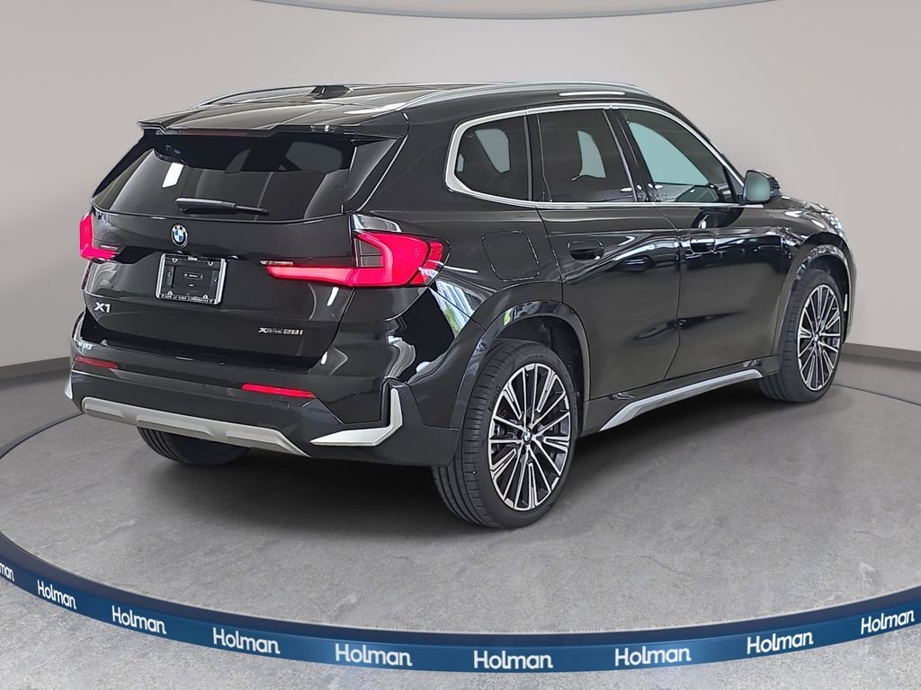 Used 2026 Black Sapphire Metallic BMW xDrive28i image 7