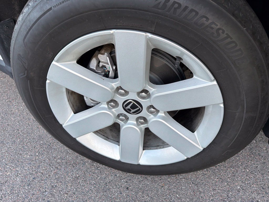 Used 2024 White Honda EX image 4
