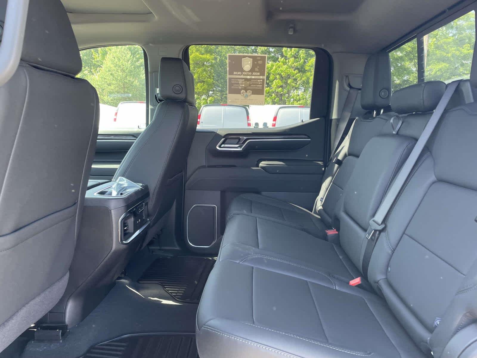 2026 Chevrolet Silverado 1500 LTZ - Photo 16