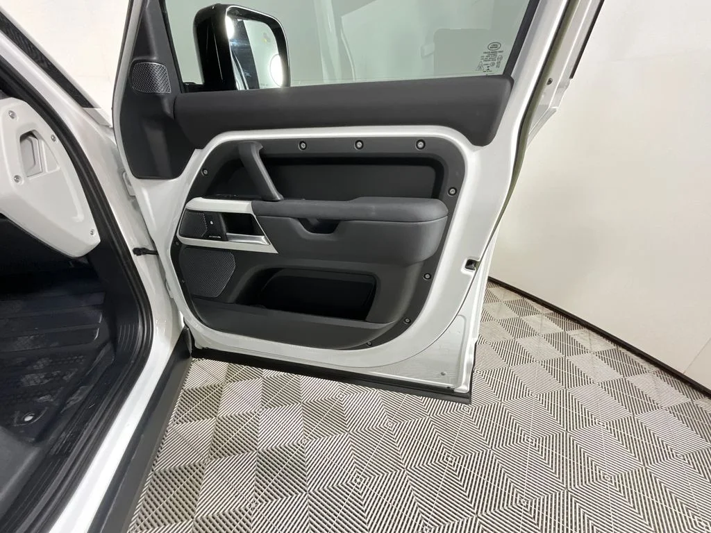 Certified Used 2023 White Land Rover S image 20