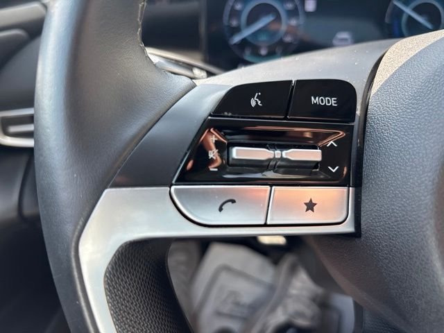 2025 Hyundai Elantra Limited - Photo 19