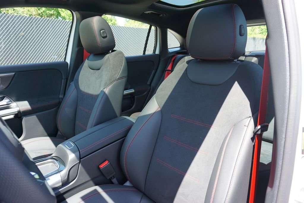 New 2026 Polar White Mercedes-Benz GLA 35 AMG® image 11