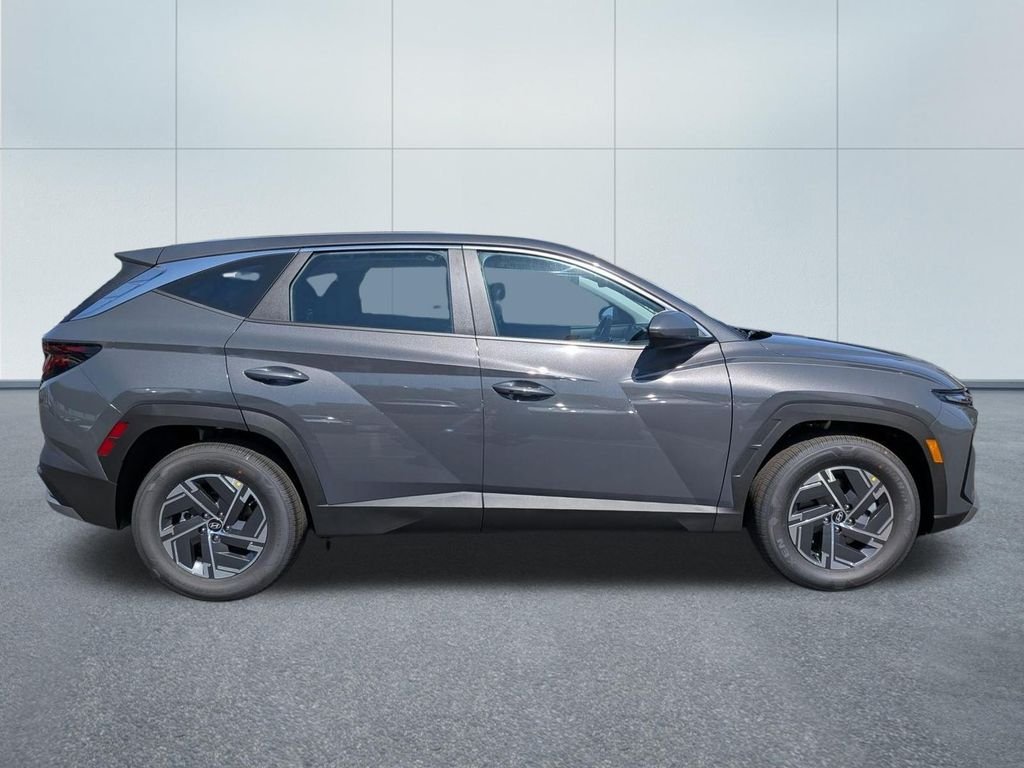 New 2026 Gray Hyundai SE image 7