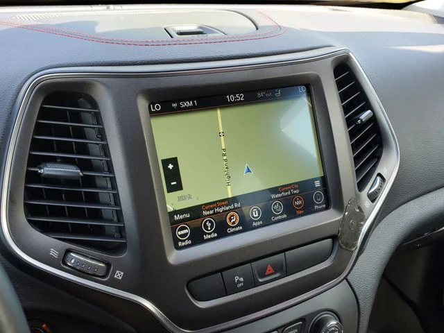 Used 2019 Gray Jeep Trailhawk image 30
