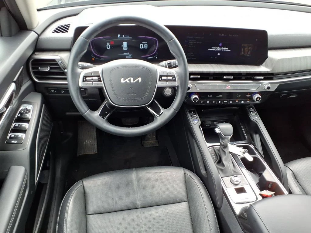 Used 2024 Black Kia EX image 17