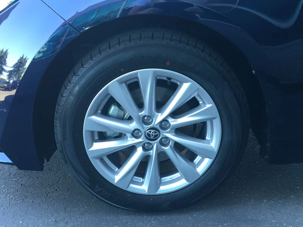 Used 2026  Toyota XLE image 36