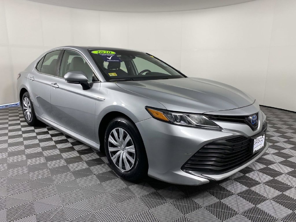 Used 2020 Silver Toyota LE image 1