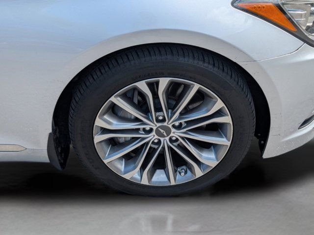 Used 2017 Silver Genesis 3.8 image 22