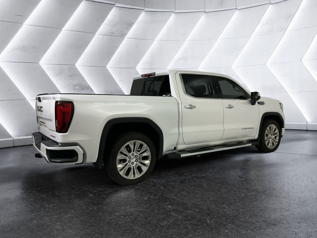 Used 2020 White GMC Denali image 4