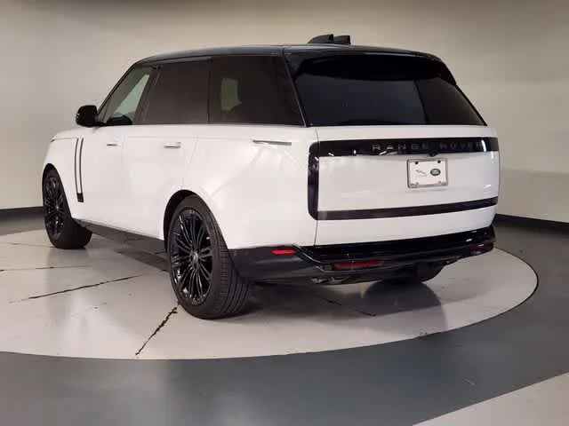 Used 2025 Fuji White Land Rover Autobiography image 6