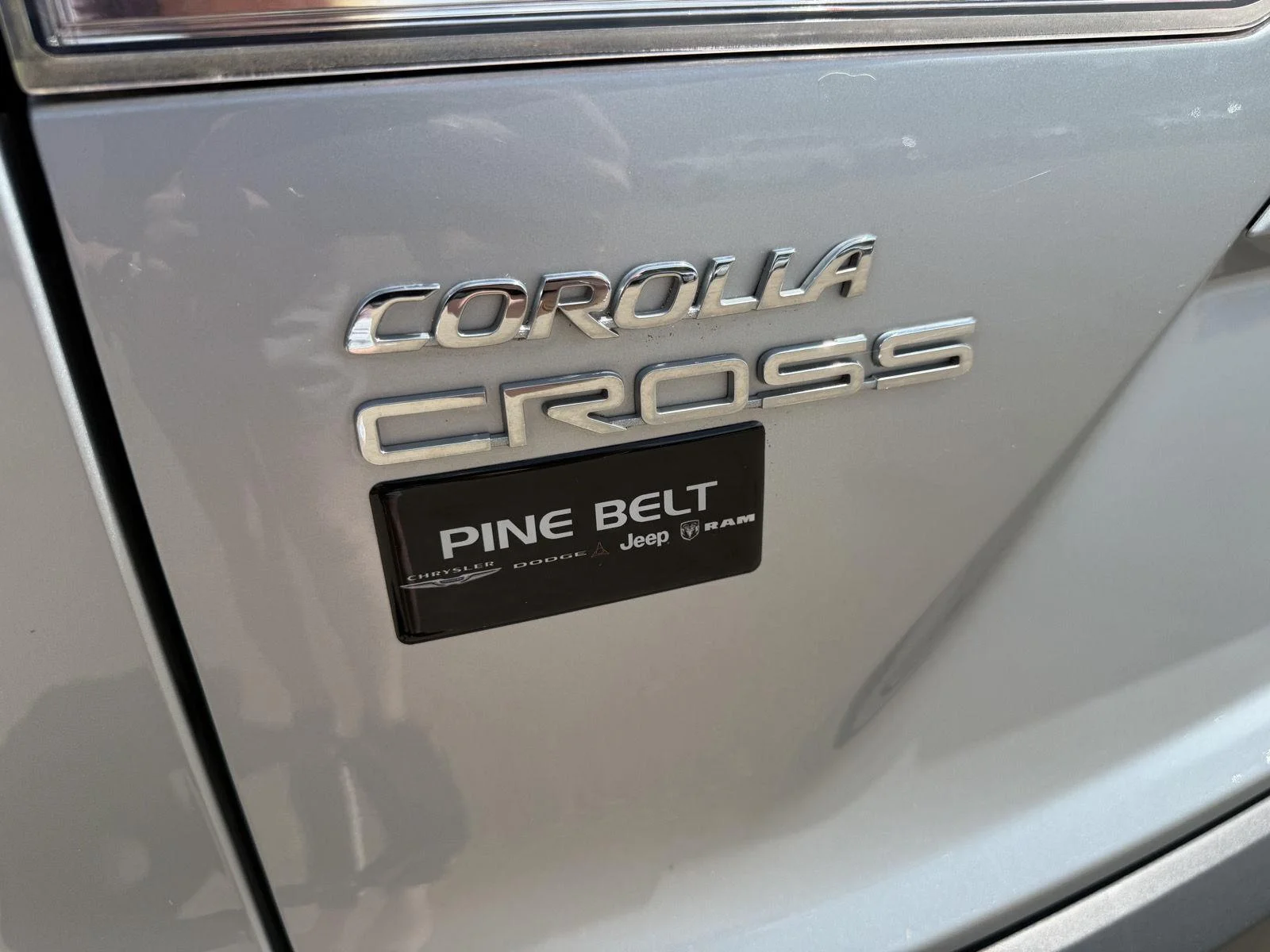 Used 2024 Sonic Silver Toyota L image 25