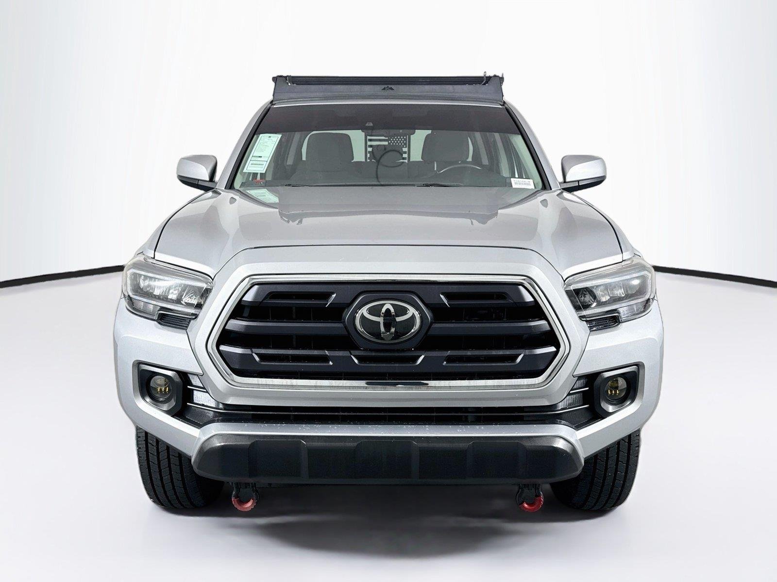 Used 2019 Cement Toyota SR5 image 7