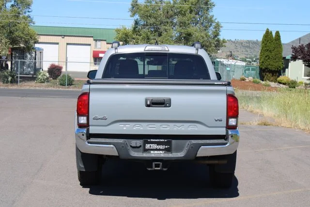 Used 2019 Silver Toyota SR5 image 4