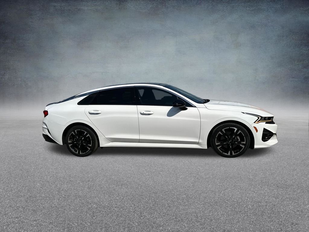 Used 2021 White Kia GT-Line image 6